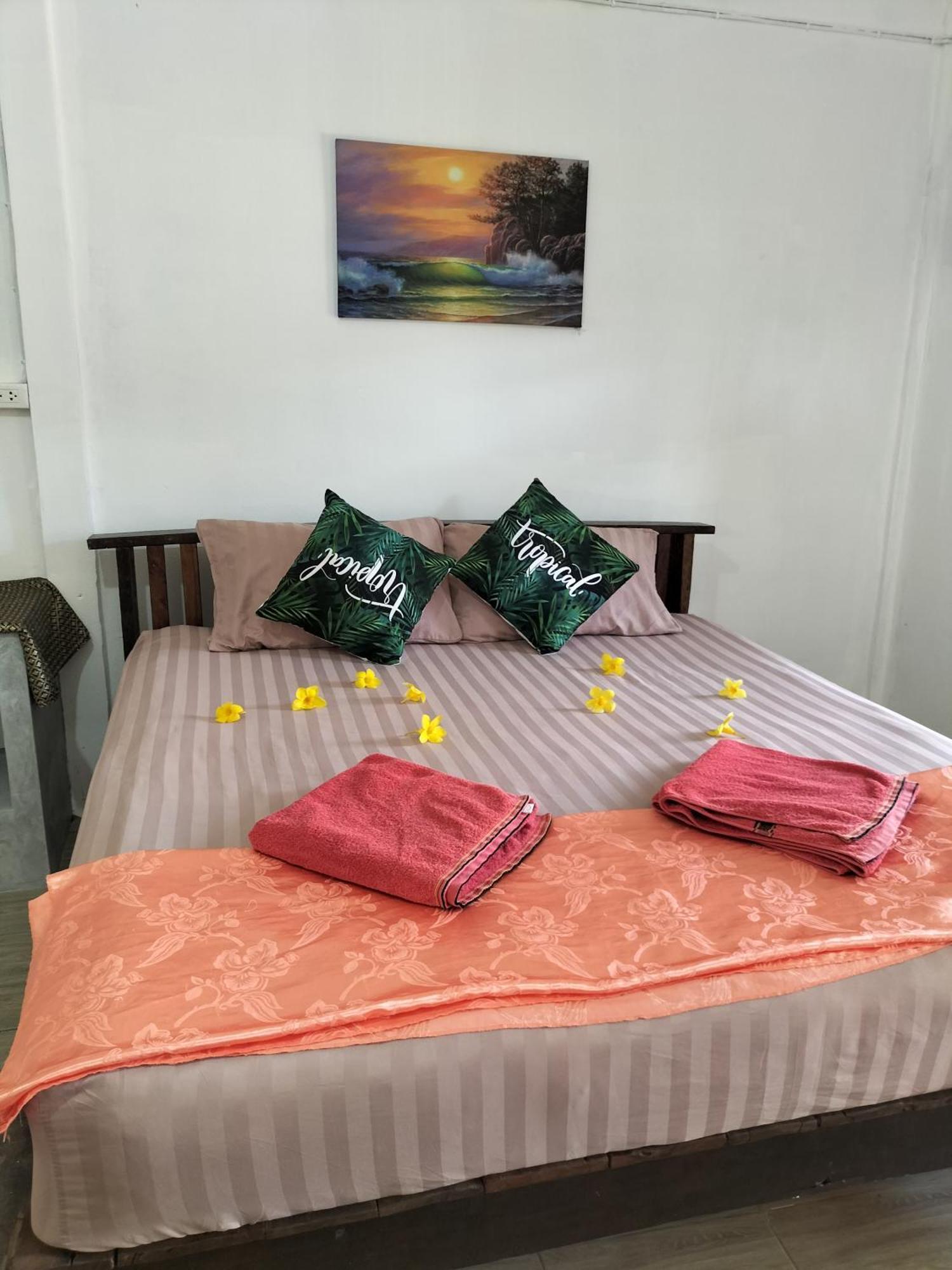 Lanta Rabbit Rooms Ko Lanta Exteriör bild
